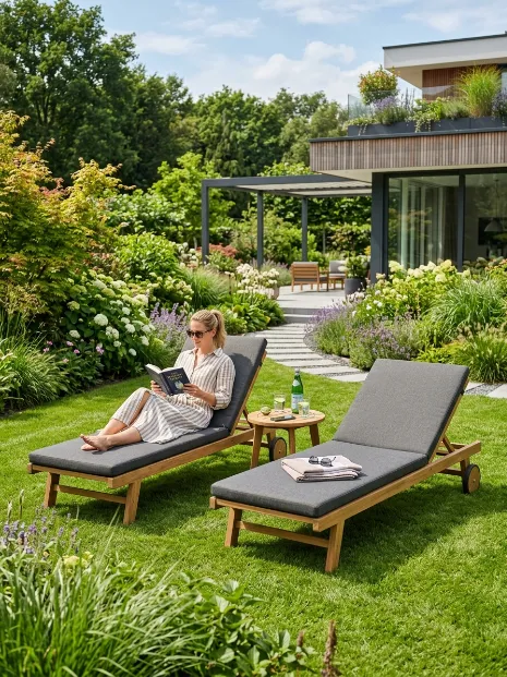 Convertible sun lounger